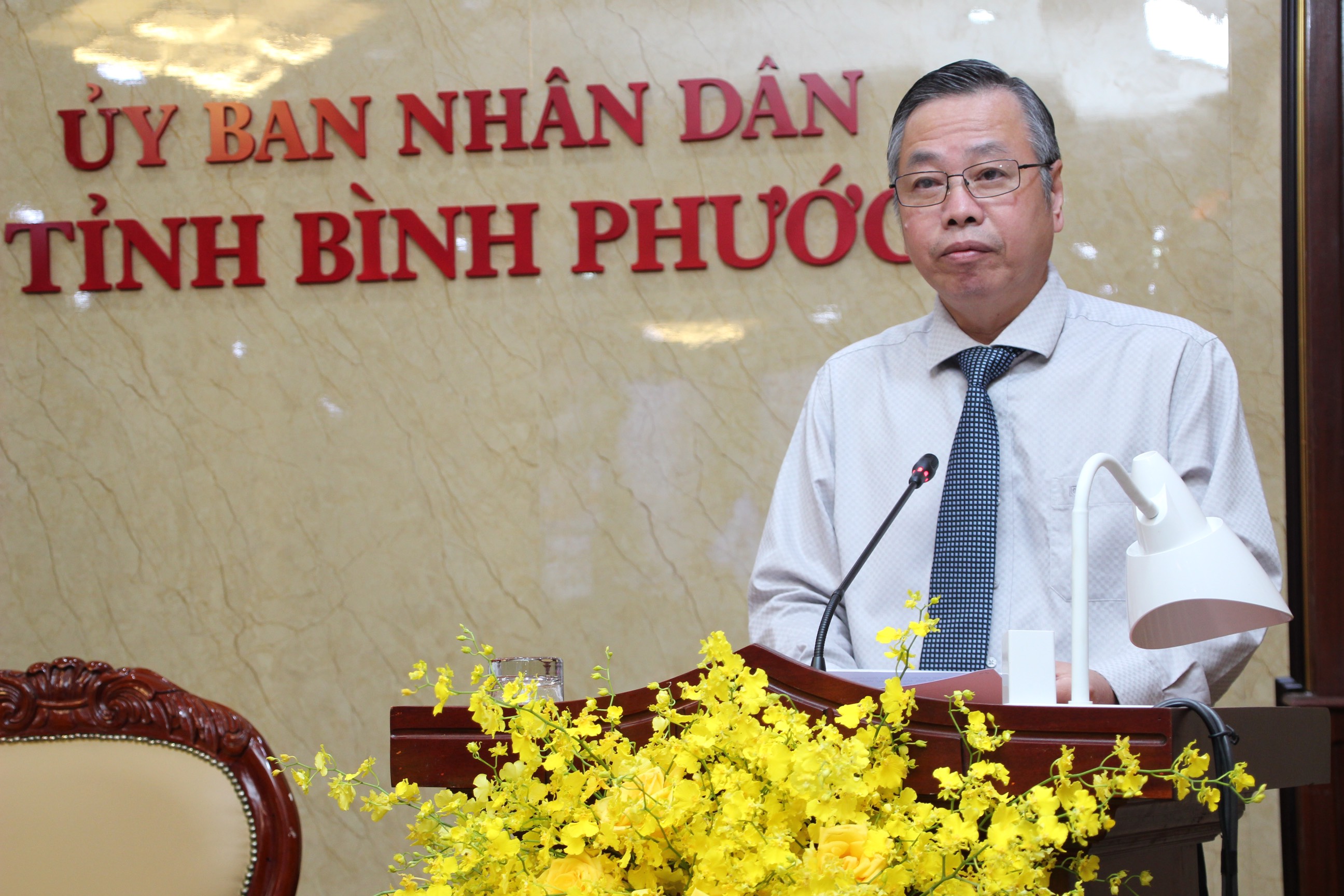 Đồng chí Huỳnh Anh Minh, Phó Chủ tịch UBND tỉnh Bình Phước phát biểu tại hội thảo